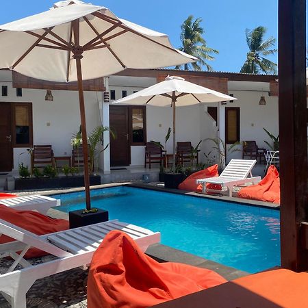 Hotel Cape Rose à Gili Trawangan Extérieur photo