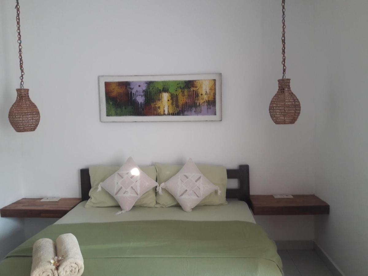 Hotel Cape Rose à Gili Trawangan Extérieur photo